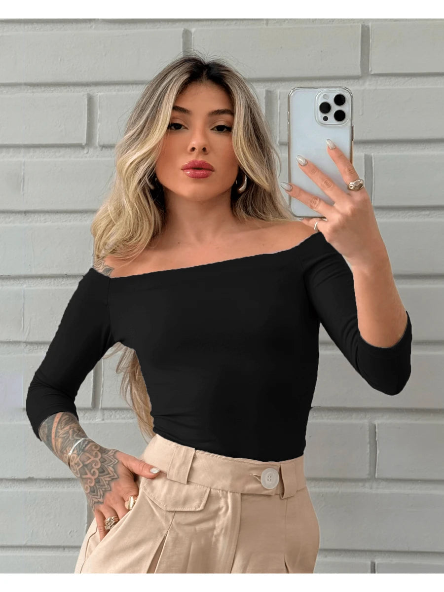 Blusa Feminina Ajustada Ombro à Mostra